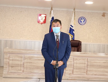 В актовом зале администрации Кош-Агачского района состоялось праздничное мероприятие
